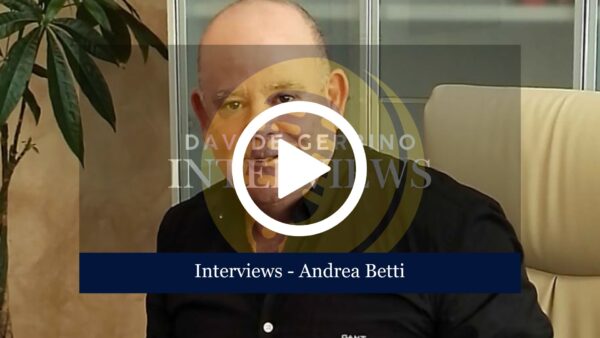 L'Uomo che illumina lo spettacolo italiano, Andrea Betti, ospite nella nuova puntata di Interviews si racconta, parlando del suo Libro autobiografico